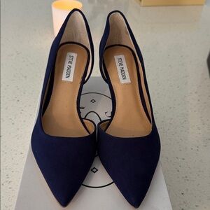 Steve Madden Deep Blue Pointed Heels